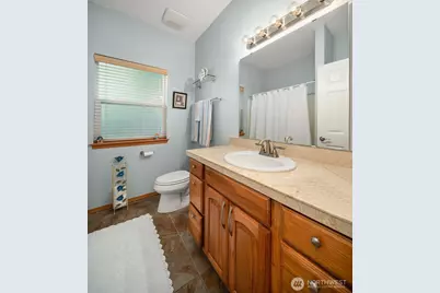 940 E Lakeshore Drive, Allyn, WA 98524 - Photo 27