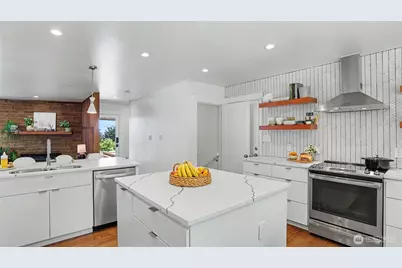 22010 34th Avenue S, SeaTac, WA 98198 - Photo 15