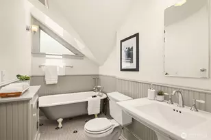 1411 10th Ave W, Seattle, WA 98119 - Photo 29