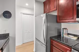 717 E Denny Way, Seattle, WA 98122 - Photo 11