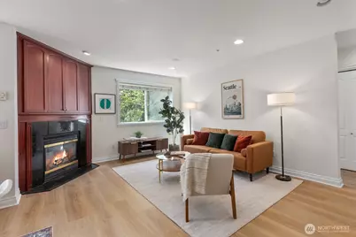 717 E Denny Way #3A, Seattle, WA 98122 - Photo 3