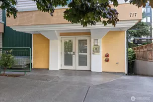 717 E Denny Way, Seattle, WA 98122 - Photo 29