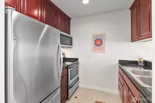 717 E Denny Way, Seattle, WA 98122 - Photo 9