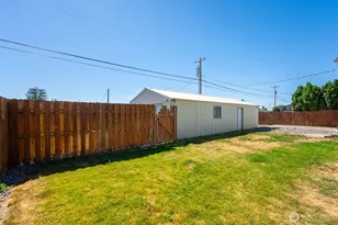 1608 C St SW, Ephrata, WA 98823 - Photo 7