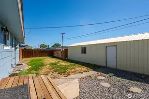 1608 C St SW, Ephrata, WA 98823 - Photo 9