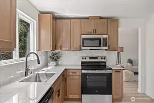 204 Whitley St NW, Orting, WA 98360 - Photo 9