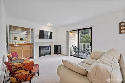 12840 SE 40th Court #C5, Bellevue, WA 98006 - Photo 3