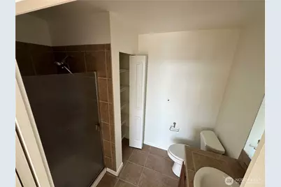 2424 S 41st Street #B565, Tacoma, WA 98409 - Photo 13