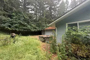 7637 Kittiwake Dr SE, Olympia, WA 98513 - Photo 9