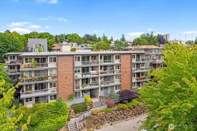 732 11th Avenue E #404, Seattle, WA 98102 - Photo 1
