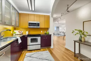 732 11th Ave E, Seattle, WA 98102 - Photo 5