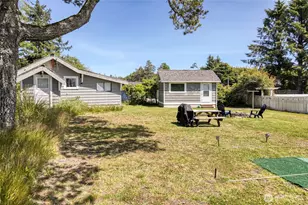 6 4th St N, Pacific Beach, WA 98571 - Photo 23