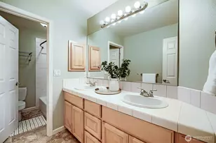 12612 SE 261st St, Kent, WA 98030 - Photo 23