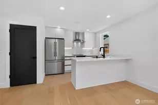 12034 Hiram Pl NE, Seattle, WA 98125 - Photo 3