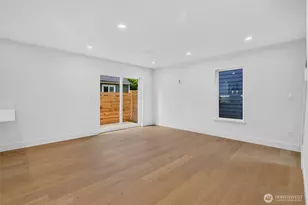 12034 Hiram Pl NE, Seattle, WA 98125 - Photo 7