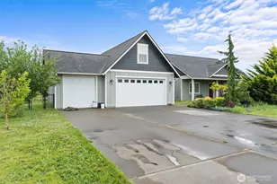 19502 Mountain Meadows Ln SW, Rochester, WA 98579 - Photo 3