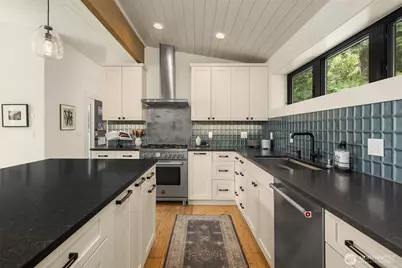 3604 Sunrise View Lane, Greenbank, WA 98253 - Photo 11