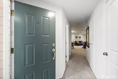 8218 126th Avenue NE #E22, Kirkland, WA 98033 - Photo 3
