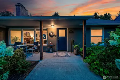 8623 30th Avenue NE, Seattle, WA 98115 - Photo 1