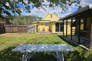 424 E 1st St, Cle Elum, WA 98922 - Photo 3