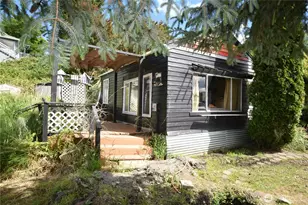 1647 Beach Dr E, Port Orchard, WA 98366 - Photo 1