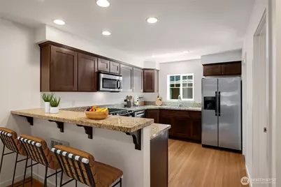 935 N 97th Street #B, Seattle, WA 98103 - Photo 9