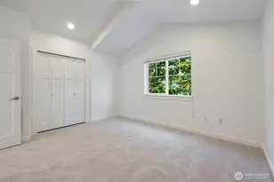 935 N 97th St, Seattle, WA 98103 - Photo 27