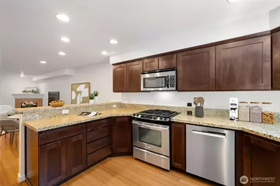 935 N 97th Street #B, Seattle, WA 98103 - Photo 11
