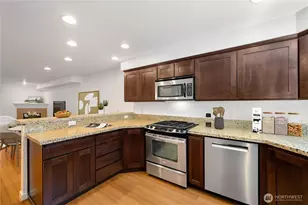 935 N 97th St, Seattle, WA 98103 - Photo 11