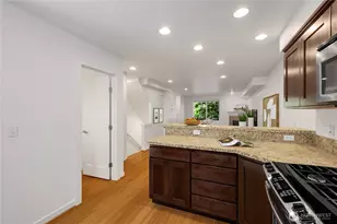 935 N 97th St, Seattle, WA 98103 - Photo 13