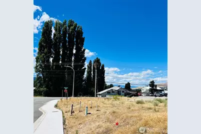 3217 NW Cascade Ave Lot 29, East Wenatchee, WA 98802 - Photo 3