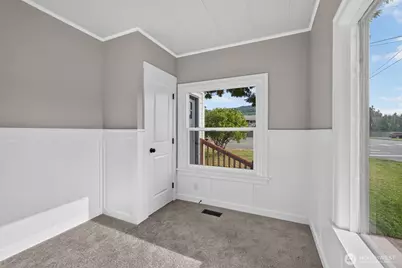 902 Fidalgo Street, Sedro Woolley, WA 98284 - Photo 27