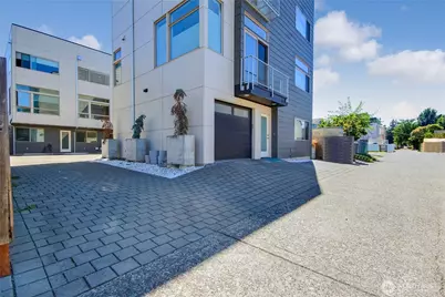 3025 62nd Avenue SW, Seattle, WA 98116 - Photo 23