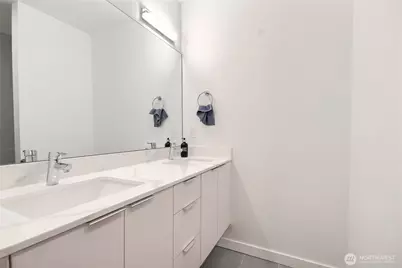 3025 62nd Avenue SW, Seattle, WA 98116 - Photo 17