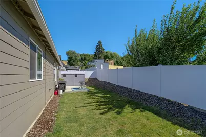 1133 S New Oak Lane, East Wenatchee, WA 98802 - Photo 11