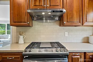 10602 NE 60th St, Kirkland, WA 98033 - Photo 17