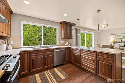 10602 NE 60th Street, Kirkland, WA 98033 - Photo 15