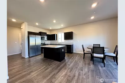 18757 Lipoma Place E, Puyallup, WA 98374 - Photo 11