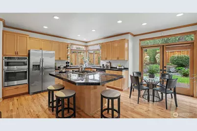 10711 177th Court NE, Redmond, WA 98052 - Photo 11