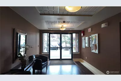 960 Harris Avenue #602, Bellingham, WA 98225 - Photo 3