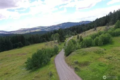 567 Pontiac Ridge Rd, Oroville, WA 98844 - Photo 17