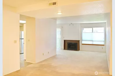 11300 1st Avenue NE #321, Seattle, WA 98125 - Photo 13