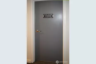 11300 1st Avenue NE #321, Seattle, WA 98125 - Photo 31