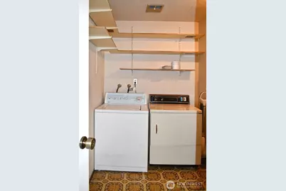 11300 1st Avenue NE #321, Seattle, WA 98125 - Photo 29