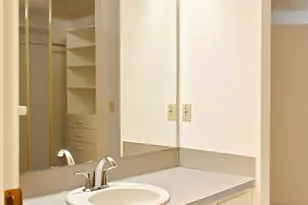 11300 1st Ave NE, Seattle, WA 98125 - Photo 23