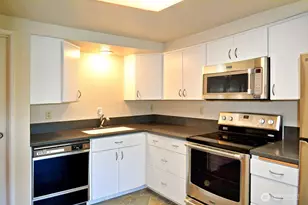 11300 1st Ave NE, Seattle, WA 98125 - Photo 9
