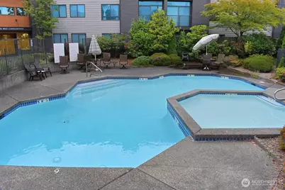 11300 1st Avenue NE #321, Seattle, WA 98125 - Photo 39