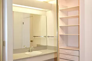 11300 1st Ave NE, Seattle, WA 98125 - Photo 19