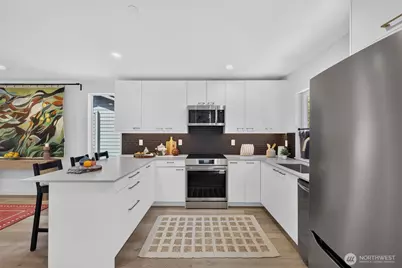 4105 25th Avenue SW, Seattle, WA 98106 - Photo 5