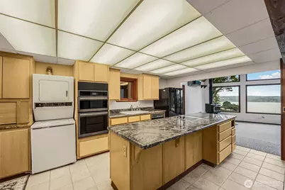 3968 S East Camano Drive, Camano Island, WA 98282 - Photo 5
